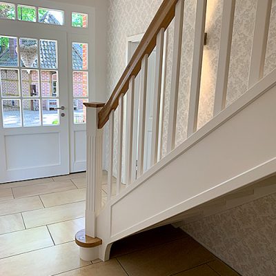 Hera_Holz-Treppe_Referenz1_500px